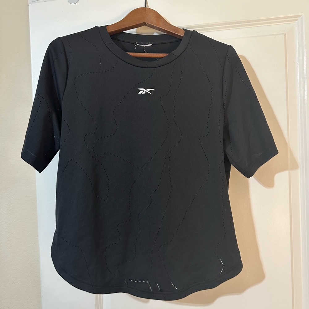 Reebok black athletic top